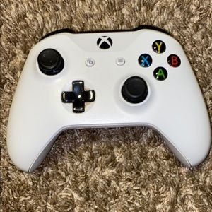 Xbox gaming controller